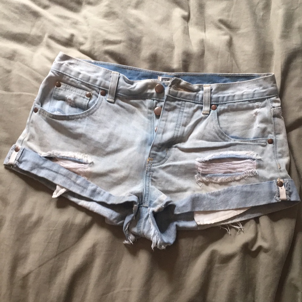 Barely worn jean shorts